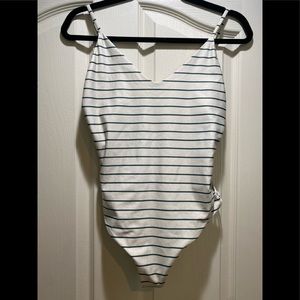 STN FX SWM- size large